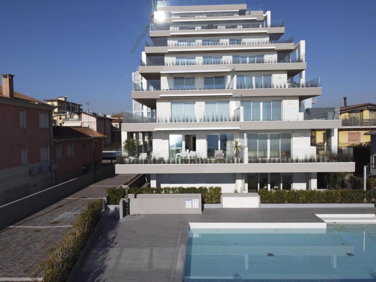 Ferienwohnung Immobiliare Jvl - Tahitimare Lido di Jesolo Exterior foto